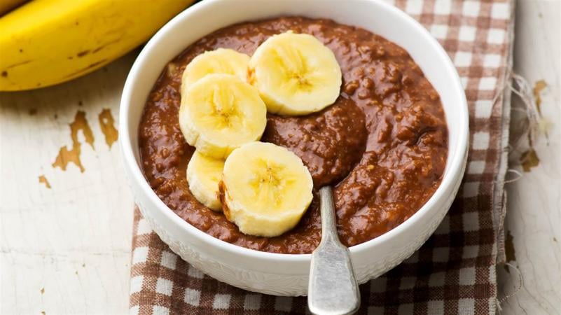 Chocolate, Peanut Butter, & Banana Overnight Oats